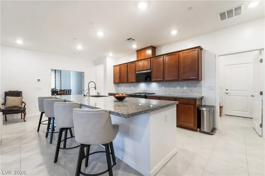 10216 Chrysolite, Las Vegas, NV 89143