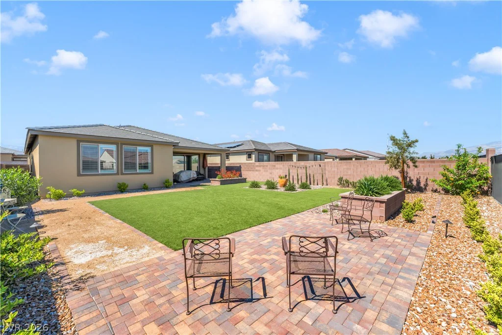10216 Chrysolite, Las Vegas, NV 89143