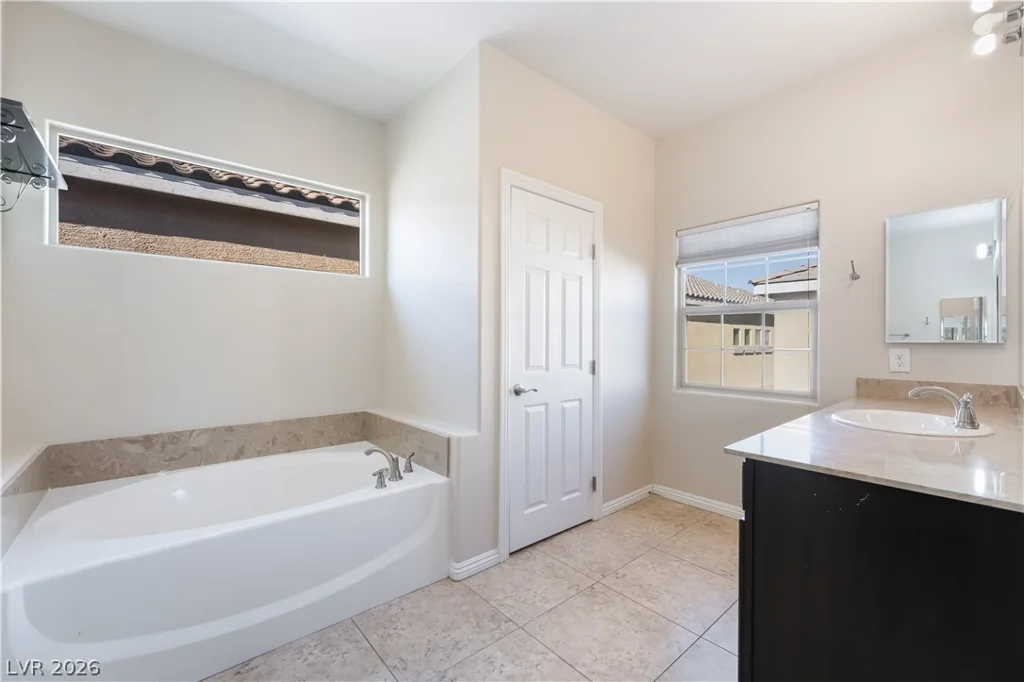 9526 Vega Carpio, Las Vegas, NV 89178