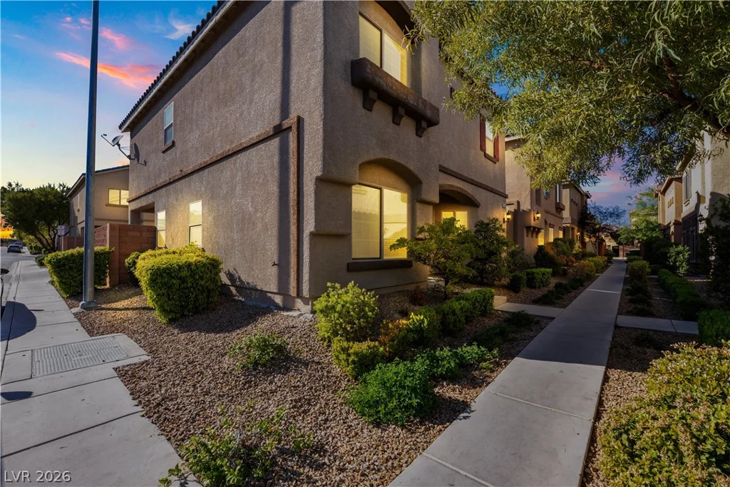 9526 Vega Carpio, Las Vegas, NV 89178