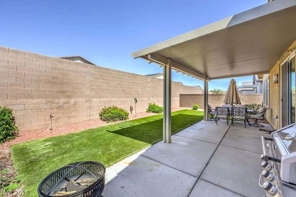 3026 English Palmer, North Las Vegas, NV 89086