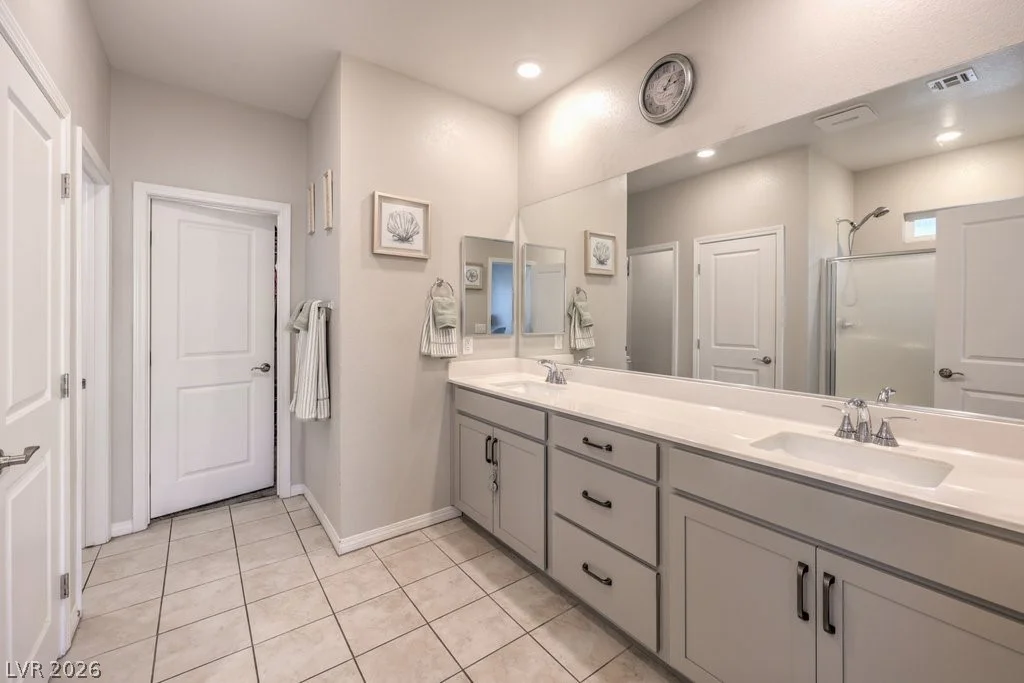 3026 English Palmer, North Las Vegas, NV 89086