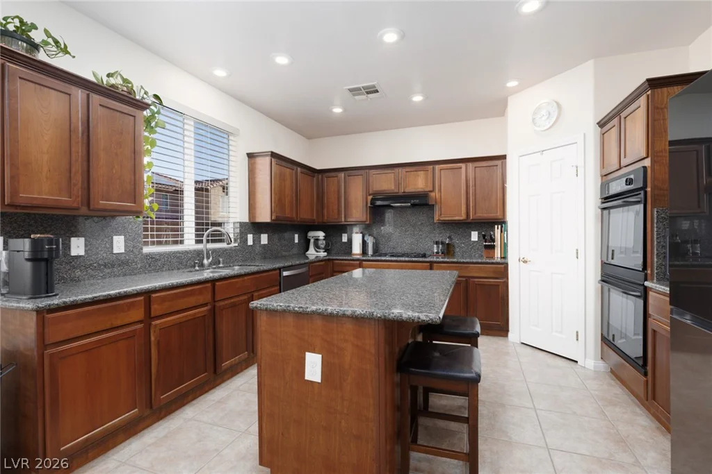 9270 Wildcat Hill, Las Vegas, NV 89178
