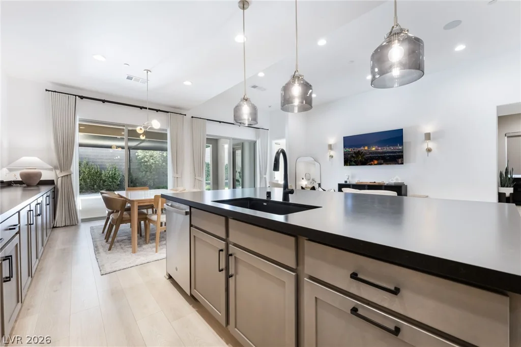 10149 Zeta Tucana, Las Vegas, NV 89143