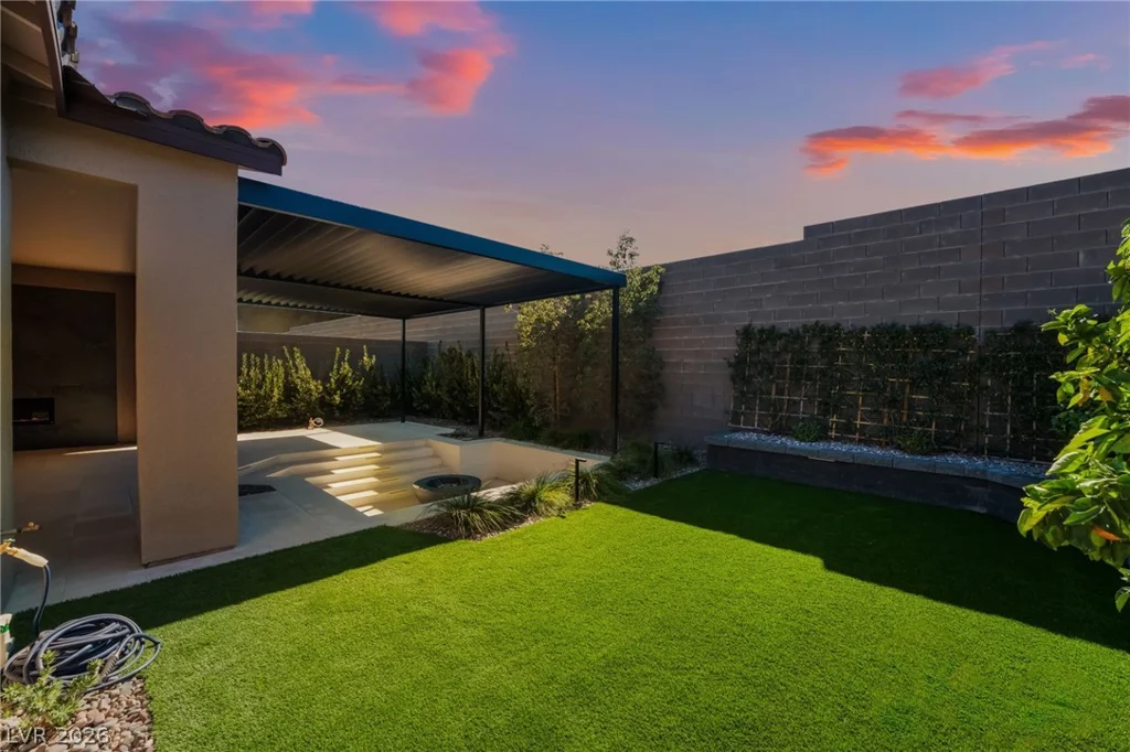 10149 Zeta Tucana, Las Vegas, NV 89143