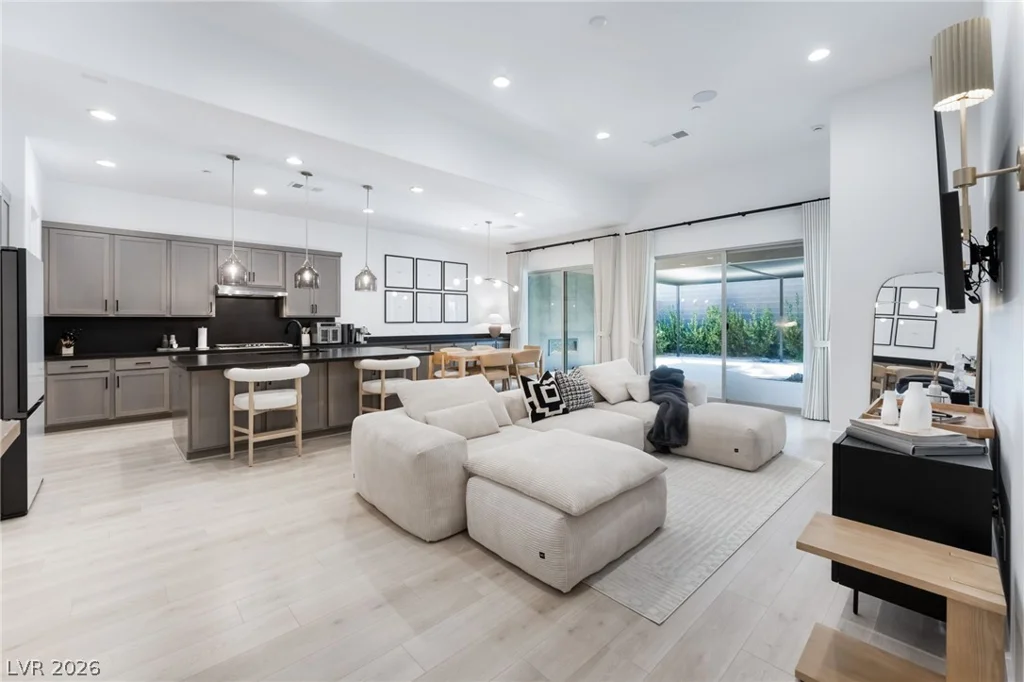 10149 Zeta Tucana, Las Vegas, NV 89143