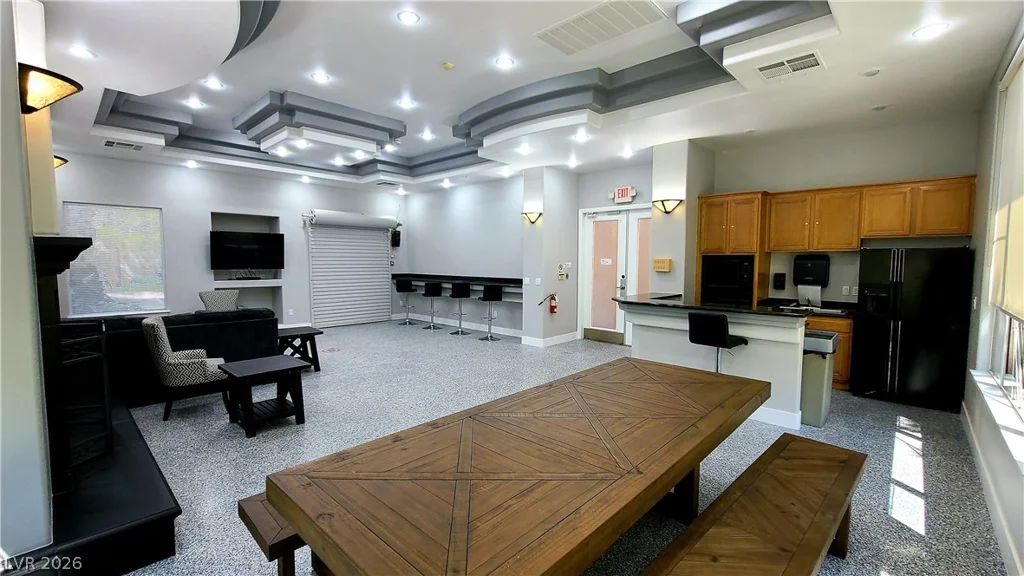 7151 Durango, Las Vegas, NV 89113