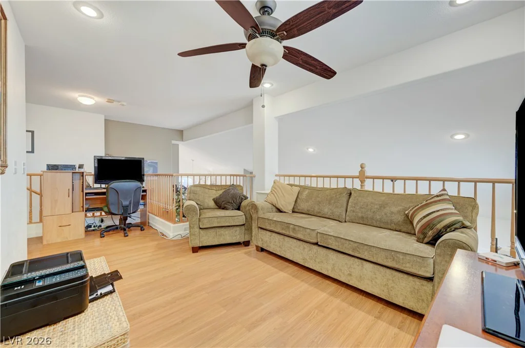 868 Bare Branch, Las Vegas, NV 89123