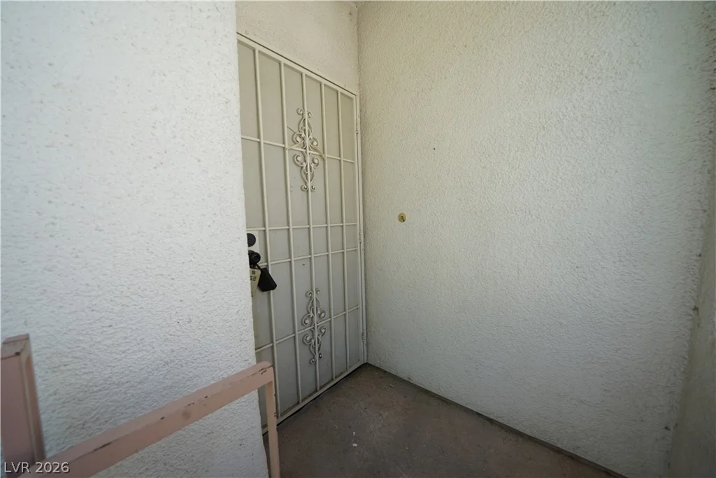 5650 Sahara, Las Vegas, NV 89142