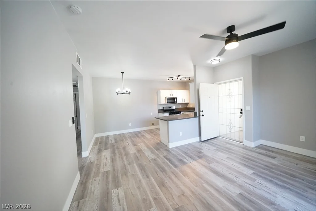 5650 Sahara, Las Vegas, NV 89142