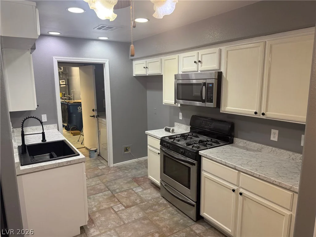736 Spotted Eagle, Henderson, NV 89015