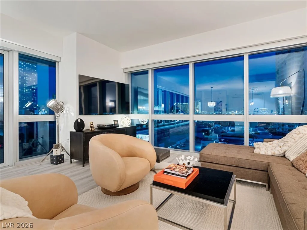 4471 Dean Martin, Las Vegas, NV 89103