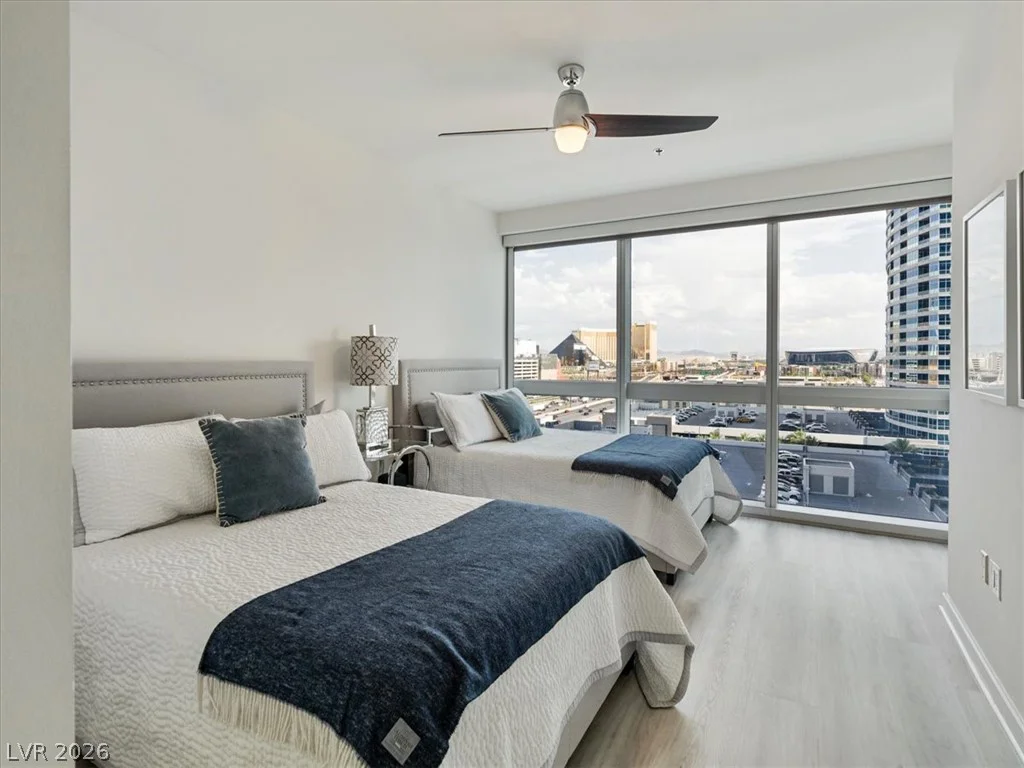 4471 Dean Martin, Las Vegas, NV 89103