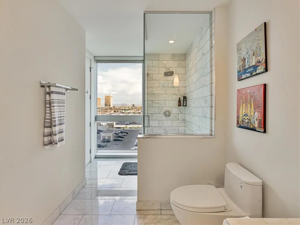 4471 Dean Martin, Las Vegas, NV 89103