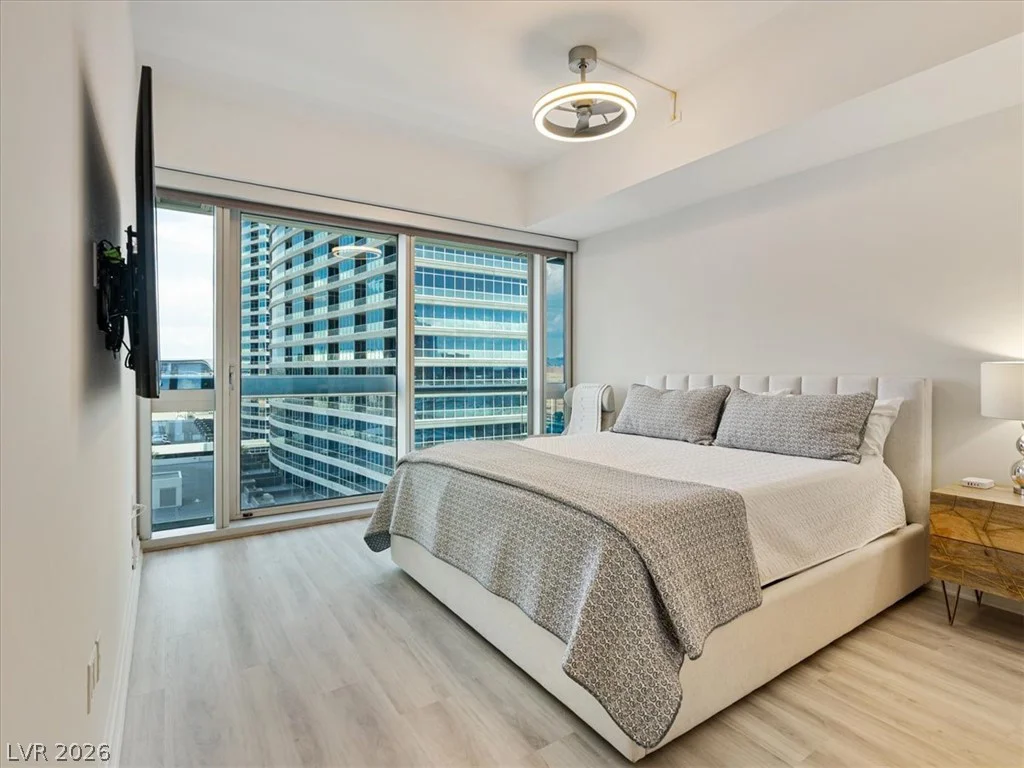 4471 Dean Martin, Las Vegas, NV 89103
