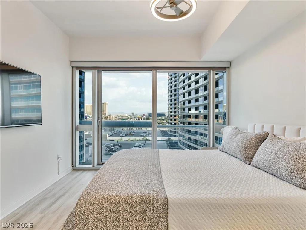 4471 Dean Martin, Las Vegas, NV 89103