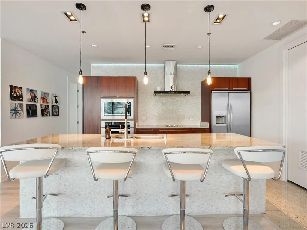 4471 Dean Martin, Las Vegas, NV 89103