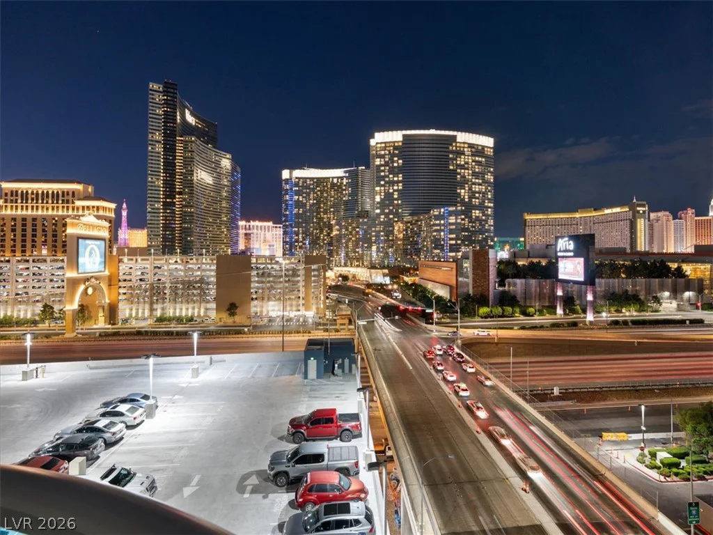 4471 Dean Martin, Las Vegas, NV 89103