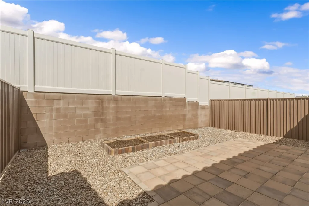 2727 Chinaberry Hill, Laughlin, NV 89029