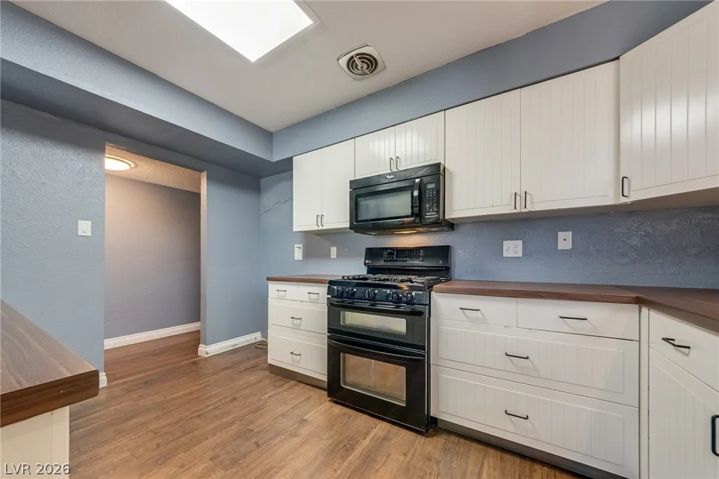 7625 Genzer, Las Vegas, NV 89145