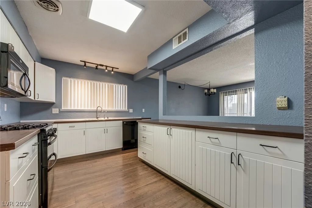 7625 Genzer, Las Vegas, NV 89145