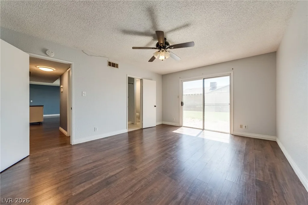 7625 Genzer, Las Vegas, NV 89145
