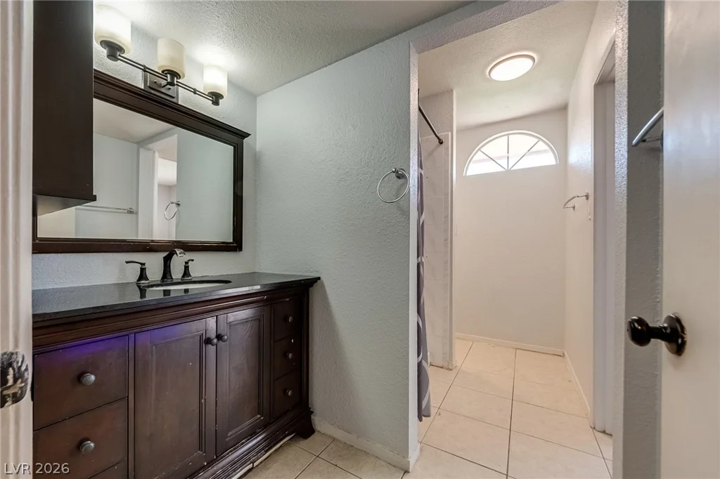 7625 Genzer, Las Vegas, NV 89145