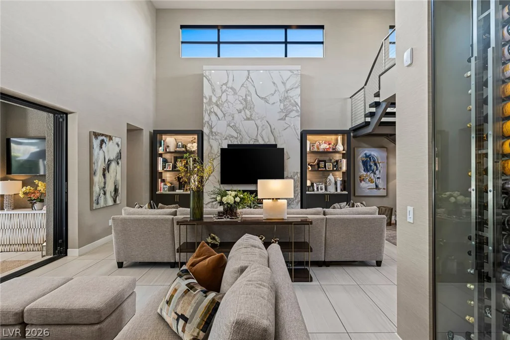 98 Glade Hollow, Las Vegas, NV 89135