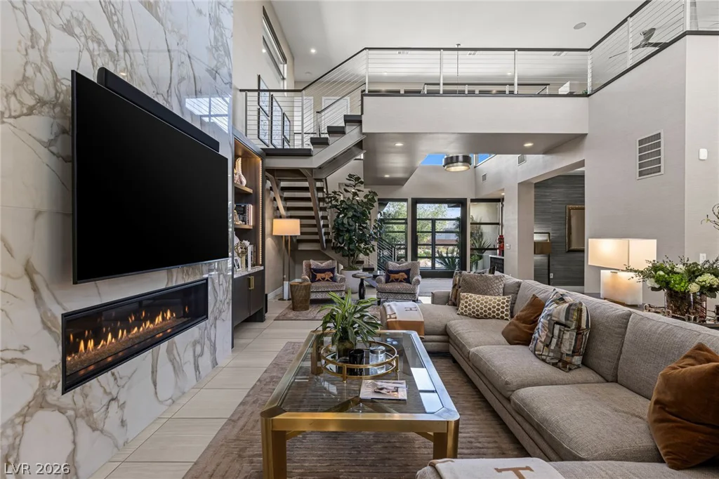98 Glade Hollow, Las Vegas, NV 89135