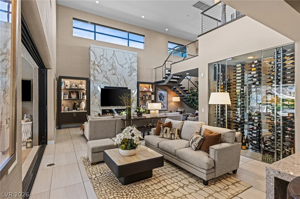 98 Glade Hollow, Las Vegas, NV 89135