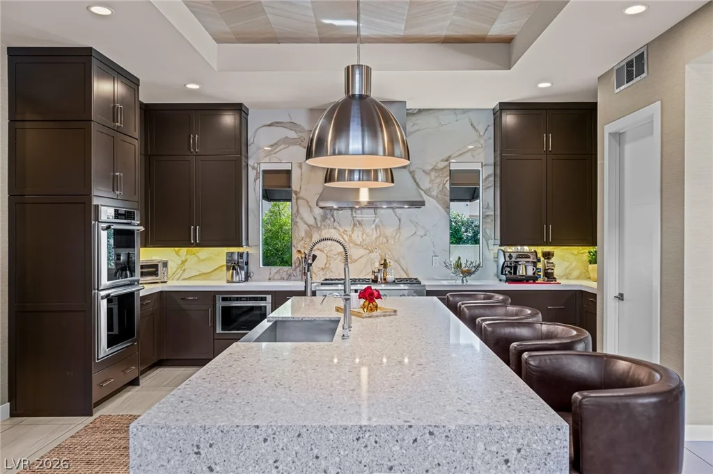 98 Glade Hollow, Las Vegas, NV 89135