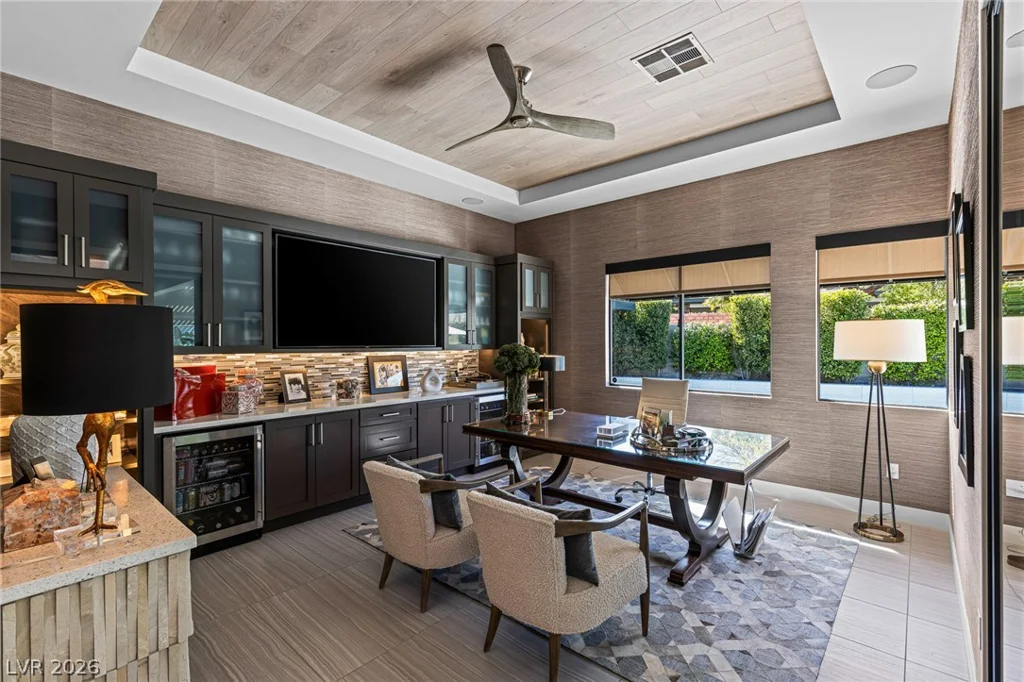 98 Glade Hollow, Las Vegas, NV 89135