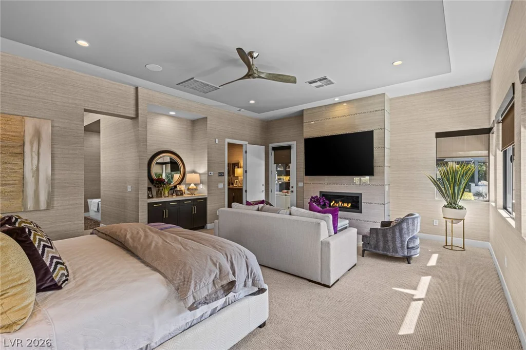 98 Glade Hollow, Las Vegas, NV 89135