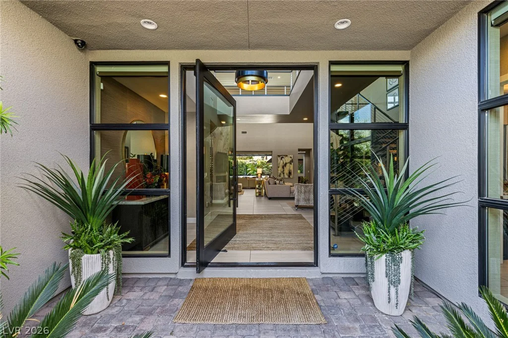 98 Glade Hollow, Las Vegas, NV 89135