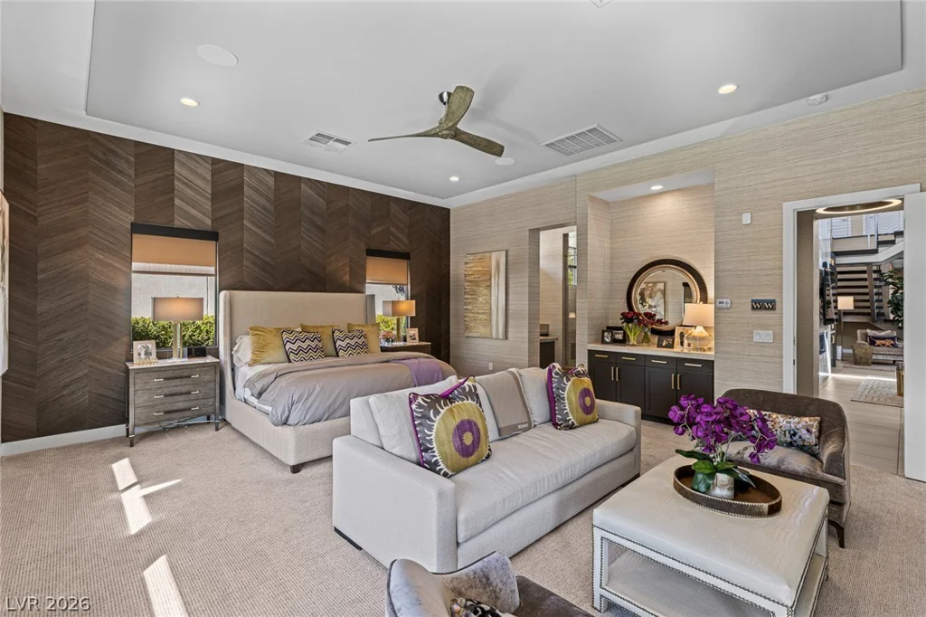 98 Glade Hollow, Las Vegas, NV 89135