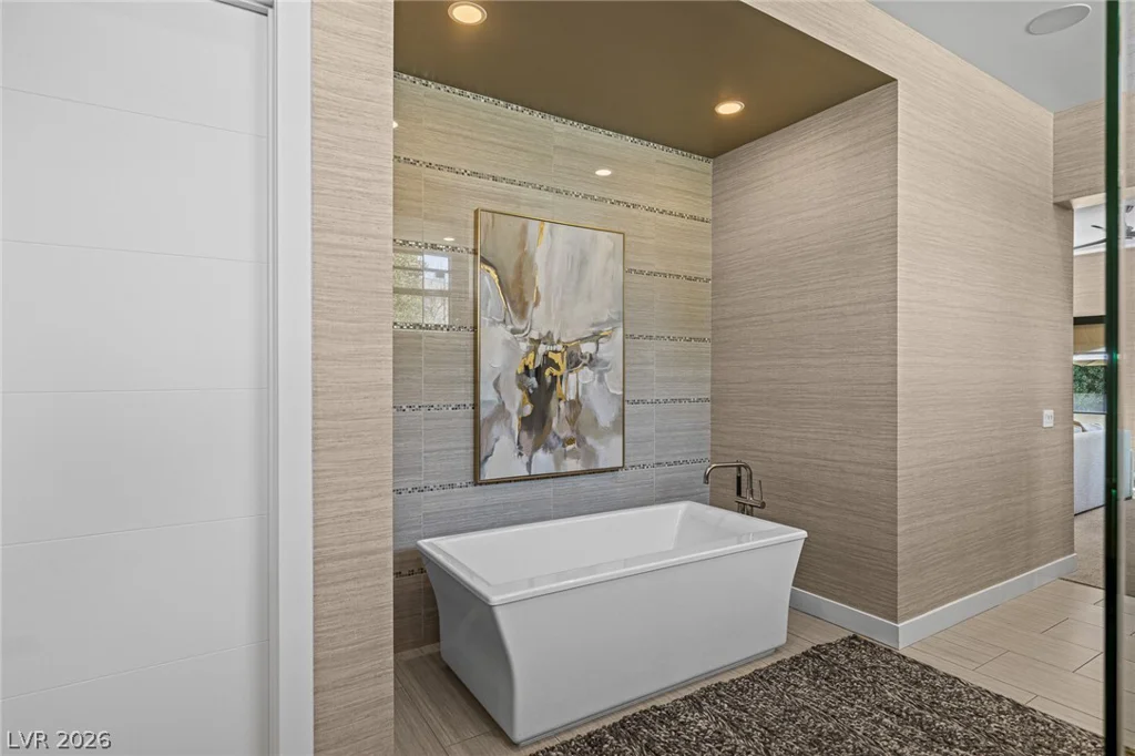 98 Glade Hollow, Las Vegas, NV 89135