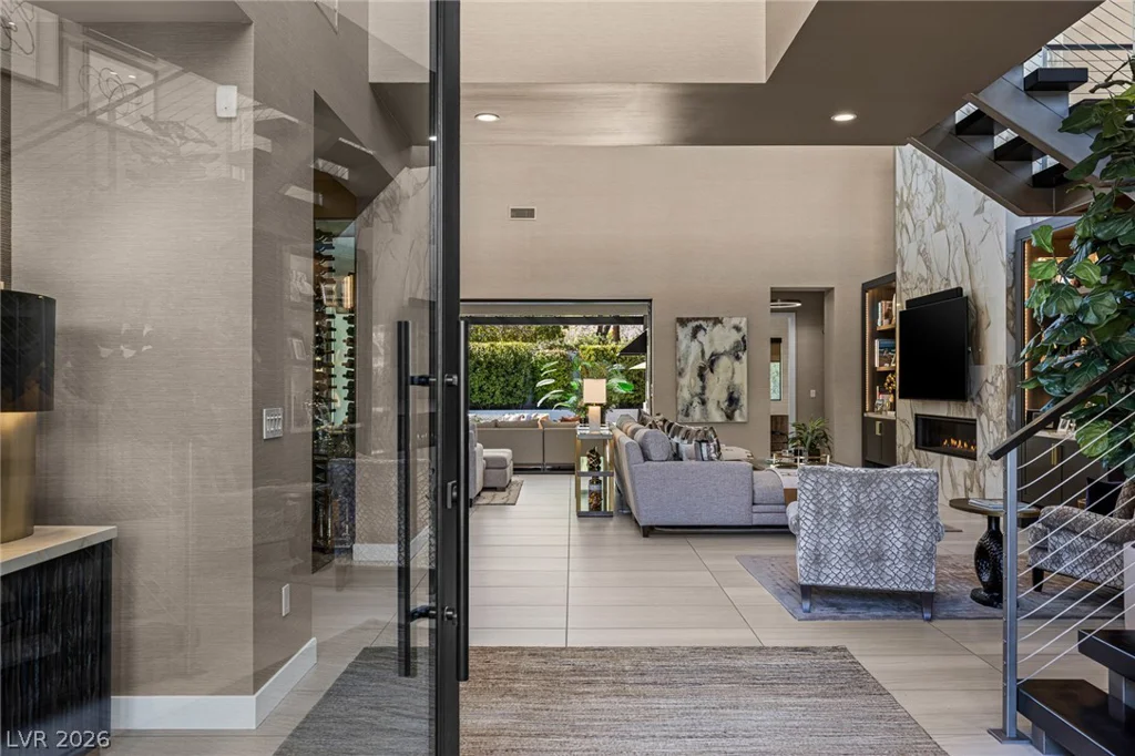 98 Glade Hollow, Las Vegas, NV 89135
