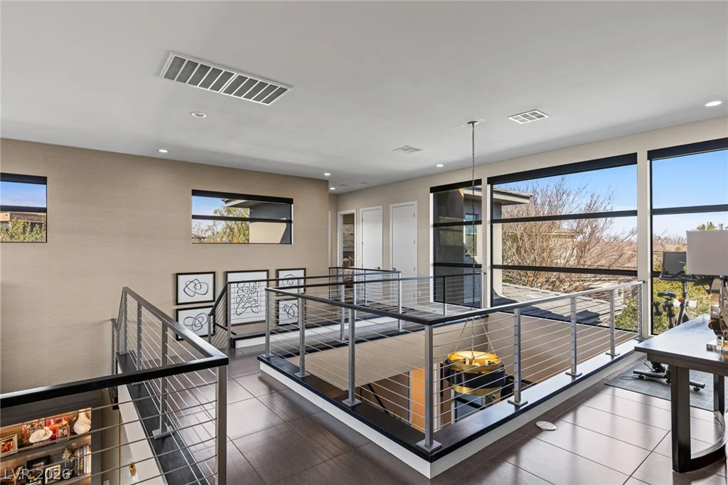 98 Glade Hollow, Las Vegas, NV 89135