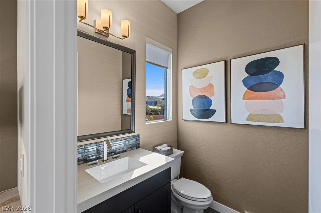 98 Glade Hollow, Las Vegas, NV 89135