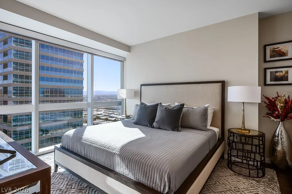 4471 Dean Martin, Las Vegas, NV 89103