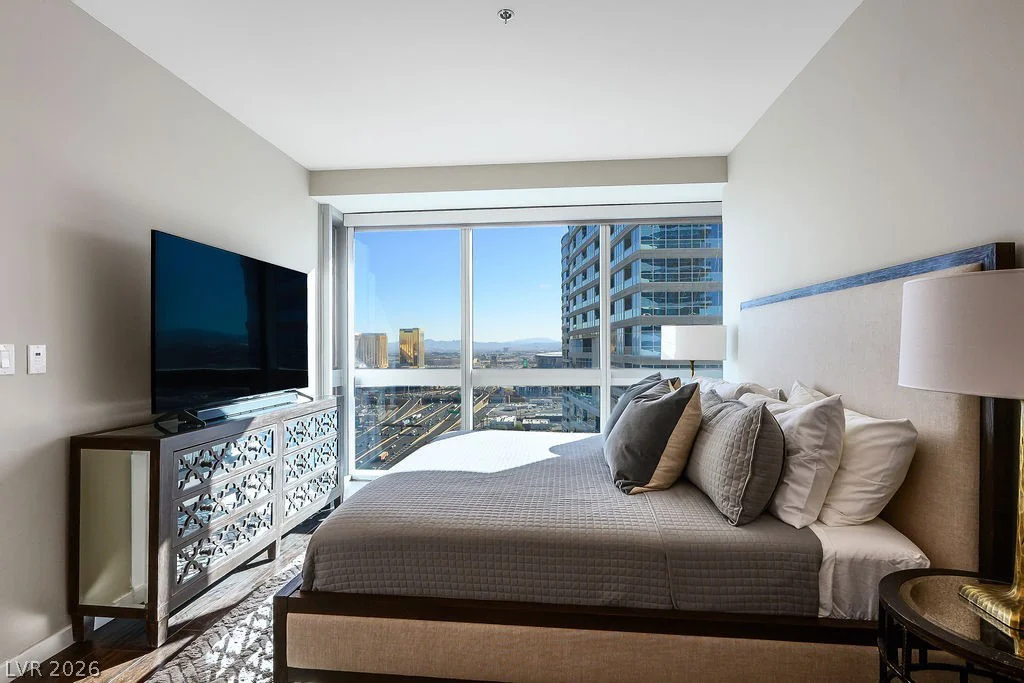4471 Dean Martin, Las Vegas, NV 89103