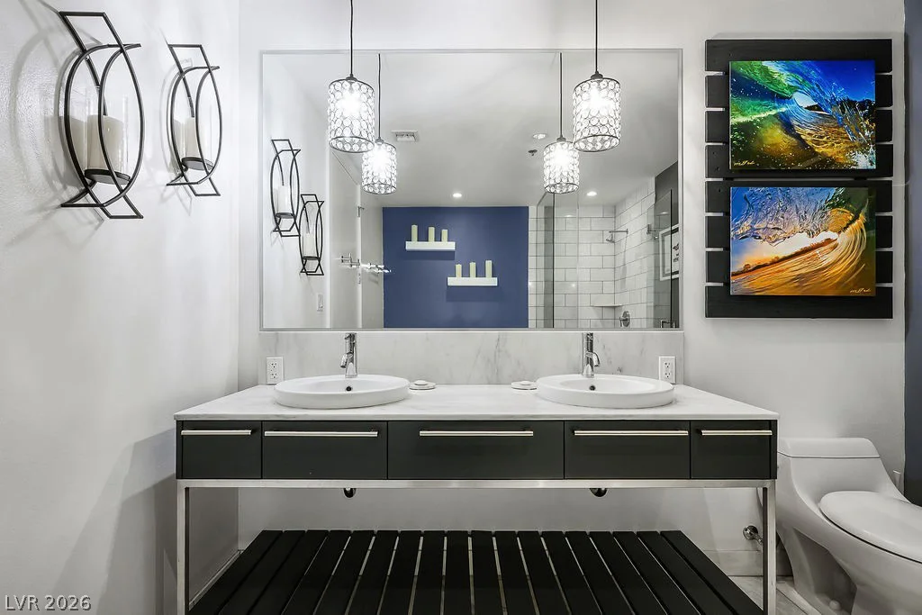 4471 Dean Martin, Las Vegas, NV 89103