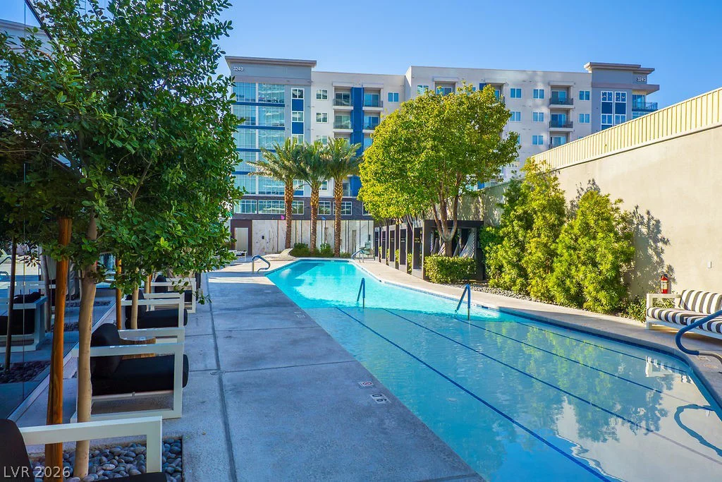 4471 Dean Martin, Las Vegas, NV 89103