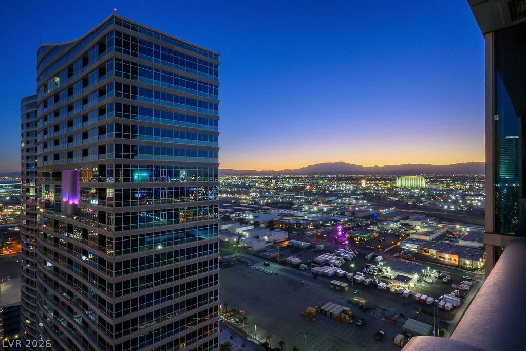 4471 Dean Martin, Las Vegas, NV 89103