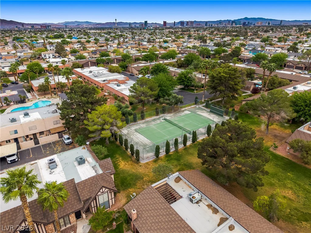 6553 Ironbark, Las Vegas, NV 89107
