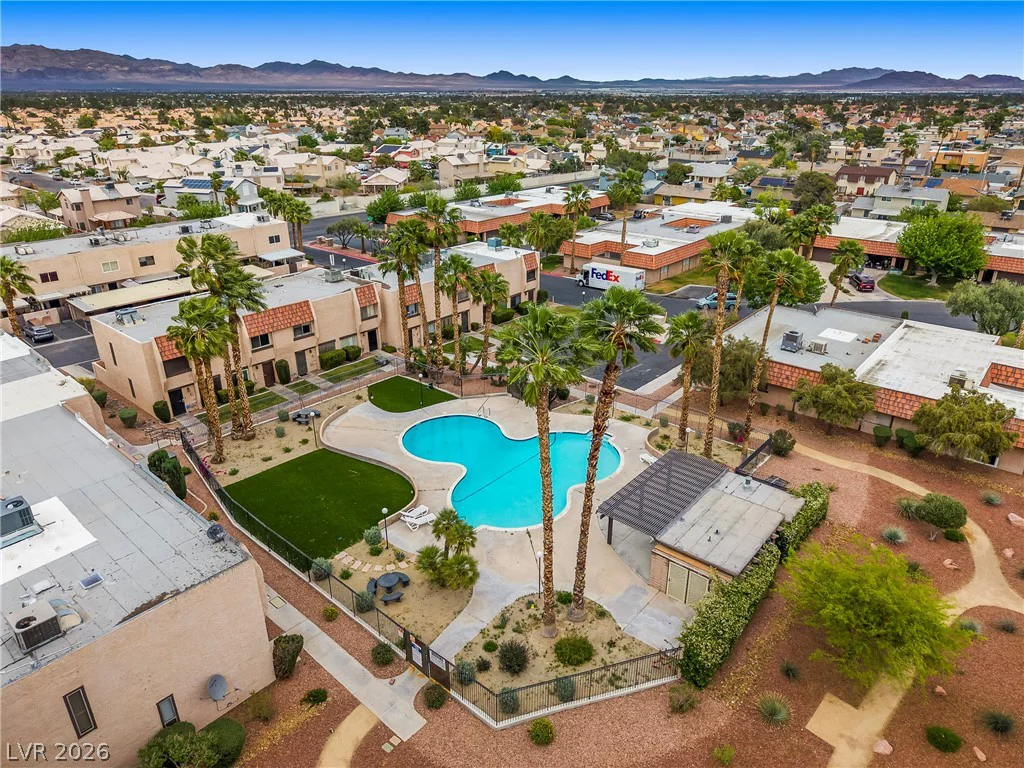 6553 Ironbark, Las Vegas, NV 89107