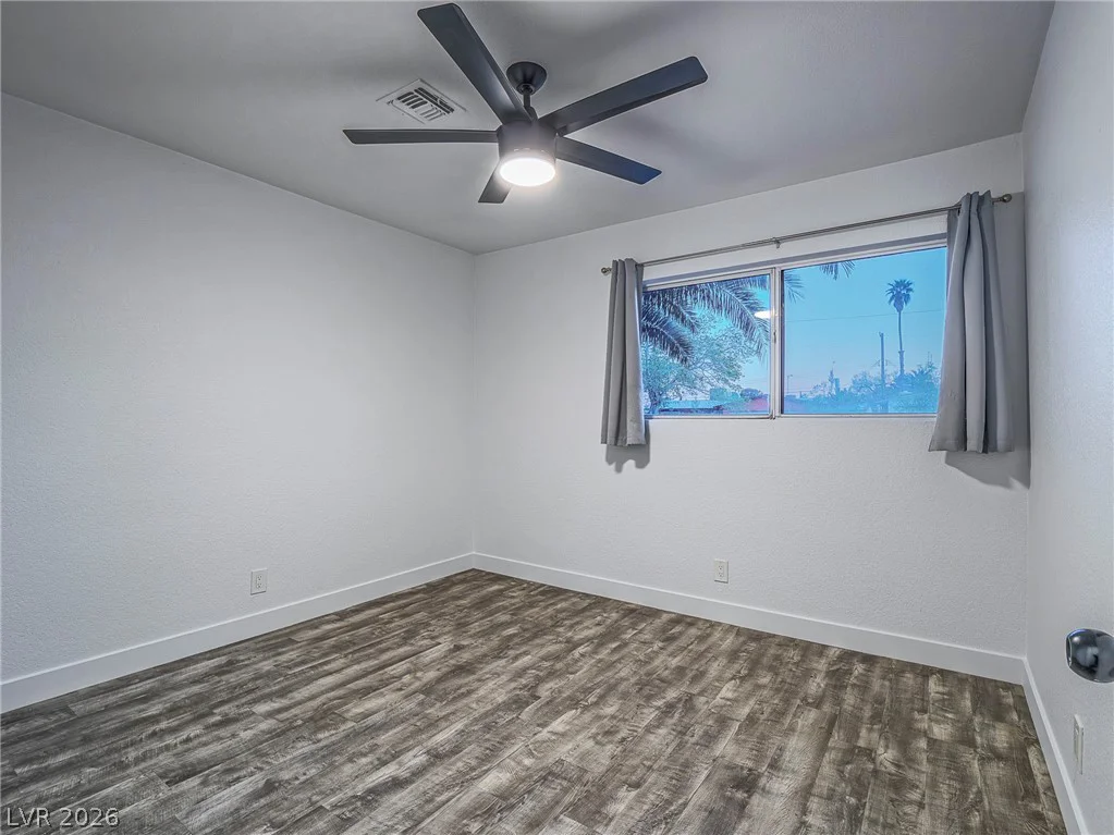 5320 Holmby, Las Vegas, NV 89146