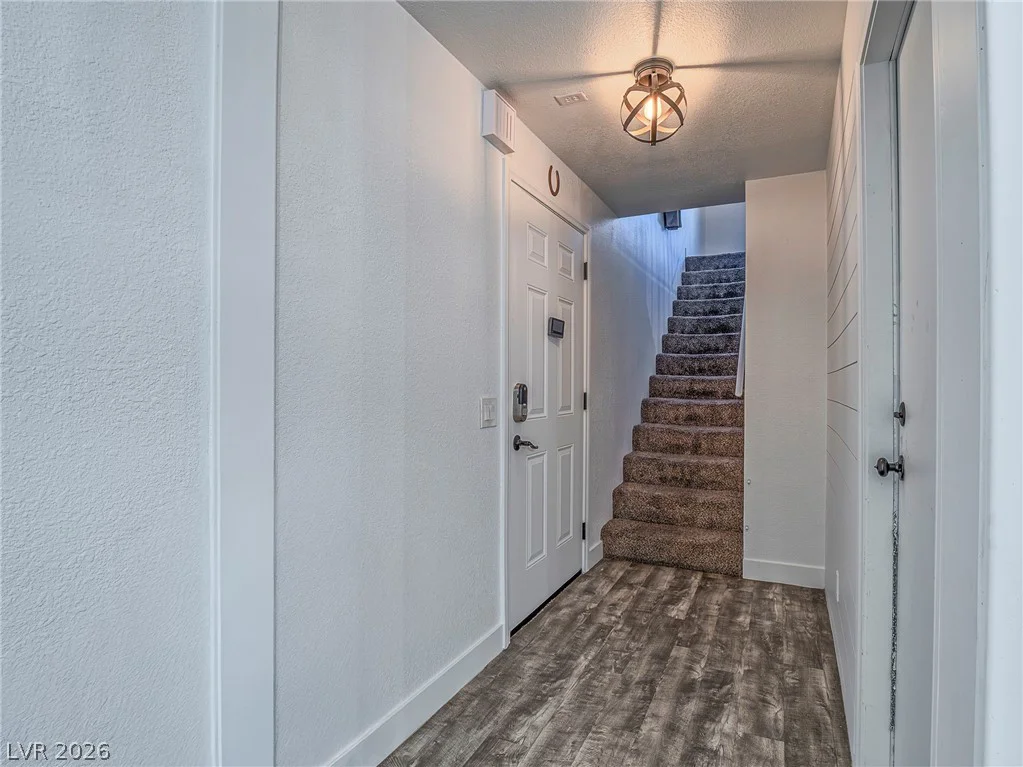 5320 Holmby, Las Vegas, NV 89146