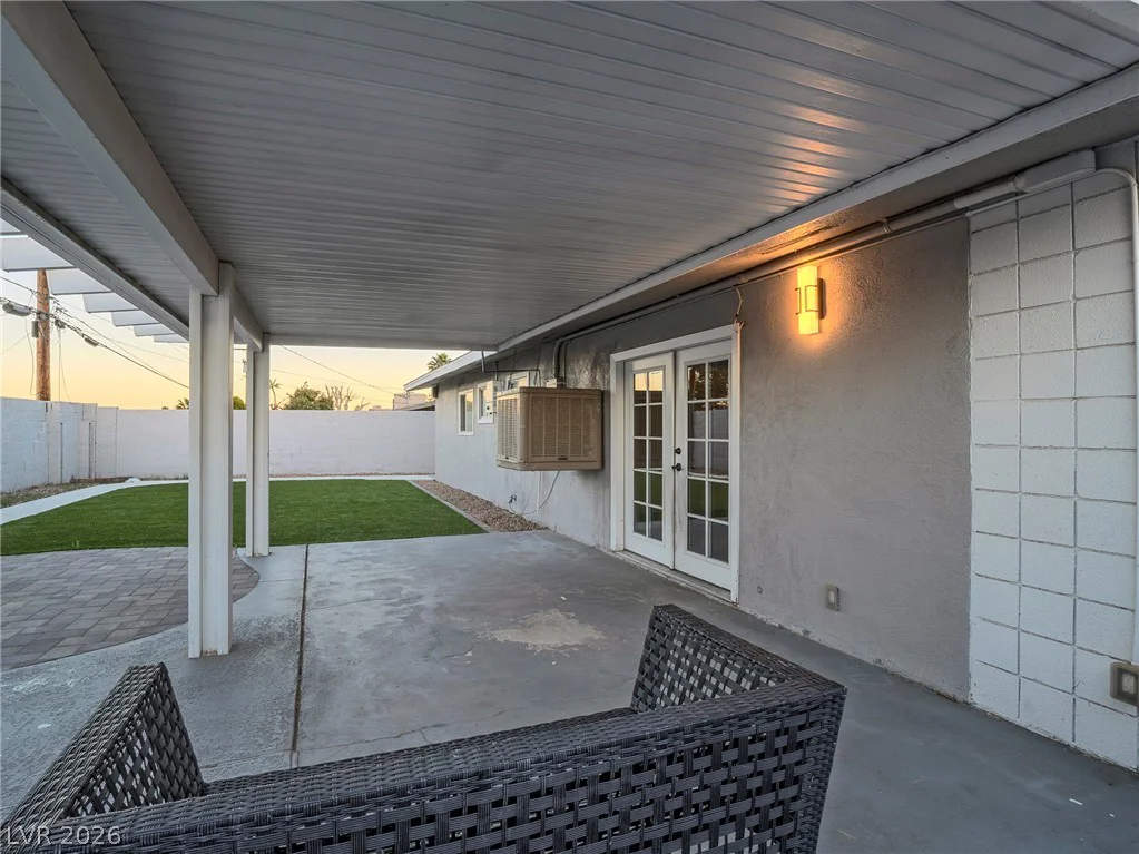 5320 Holmby, Las Vegas, NV 89146