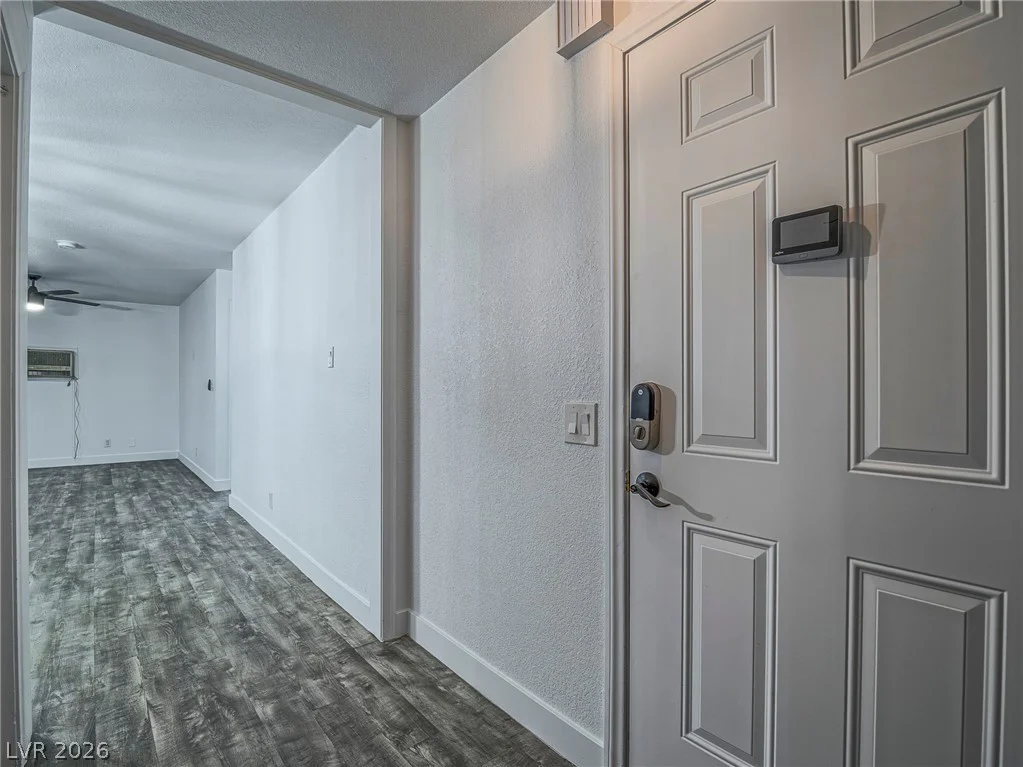 5320 Holmby, Las Vegas, NV 89146